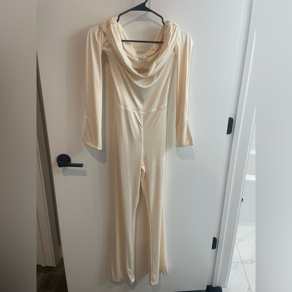 Oh Polly off shoulder jumpsuit - Picture 2 of 5